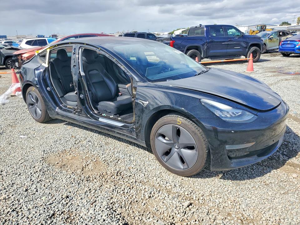 77430155 :رقم المزاد ، 5YJ3E1EA9KF324588 vin ، 2019 Tesla Model 3 مزاد بيع