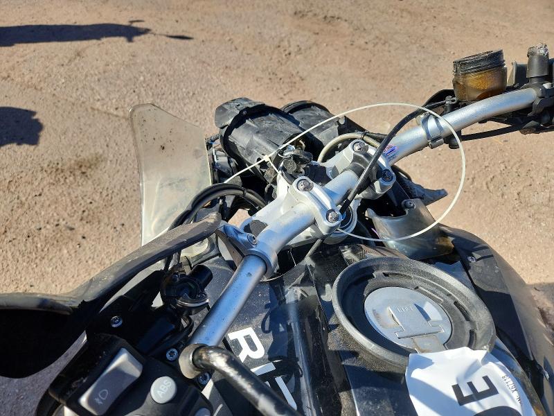 76833795 :رقم المزاد ، WB1048009CZX67118 vin ، 2012 Bmw R1200 مزاد بيع