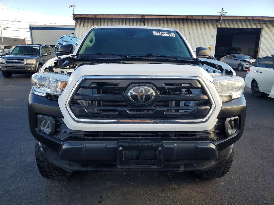 77166285 :رقم المزاد ، 5TFRX5GN0KX139640 vin ، 2019 Toyota Tacoma Acc مزاد بيع