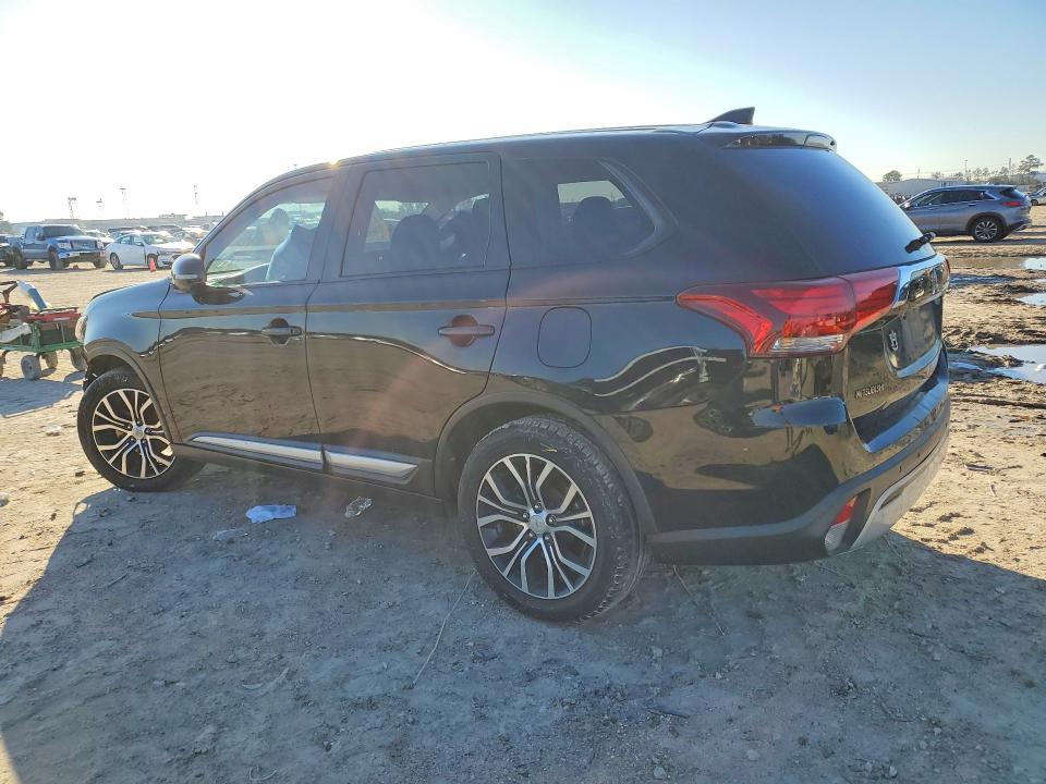Продаж на аукціоні авто 2019 Mitsubishi Outlander, vin: JA4AD3A36KJ002250, номер лоту: 76132895