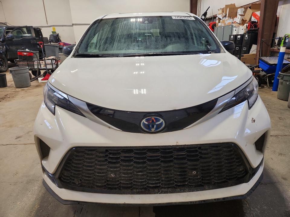 2022 Toyota Sienna მანქანა იყიდება აუქციონზე, vin: 5TDGSKFC2NS049422, აუქციონის ნომერი: 74563625