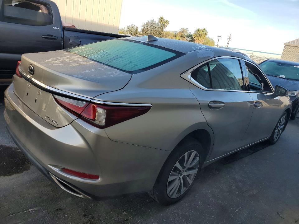 49094576 :رقم المزاد ، 58ACZ1B1XLU057080 vin ، 2020 Lexus Es 350 مزاد بيع