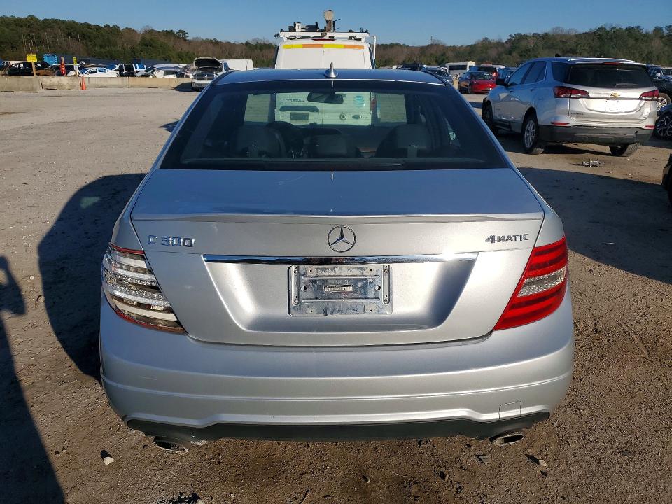 Продажа на аукционе авто 2012 Mercedes-benz C, vin: WDDGF8BB1CR209215, номер лота: 62087146