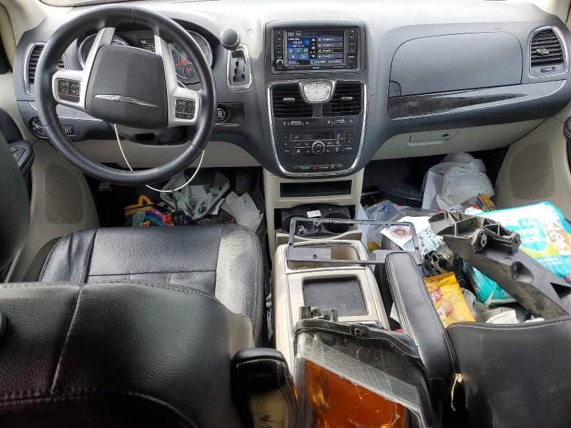 77076085 :رقم المزاد ، 2C4RC1CG2FR675456 vin ، 2015 Chrysler Town & Country مزاد بيع