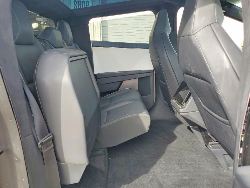 77308665 :رقم المزاد ، 7G2CEHEE9RA019723 vin ، 2024 Tesla Cybertruck مزاد بيع