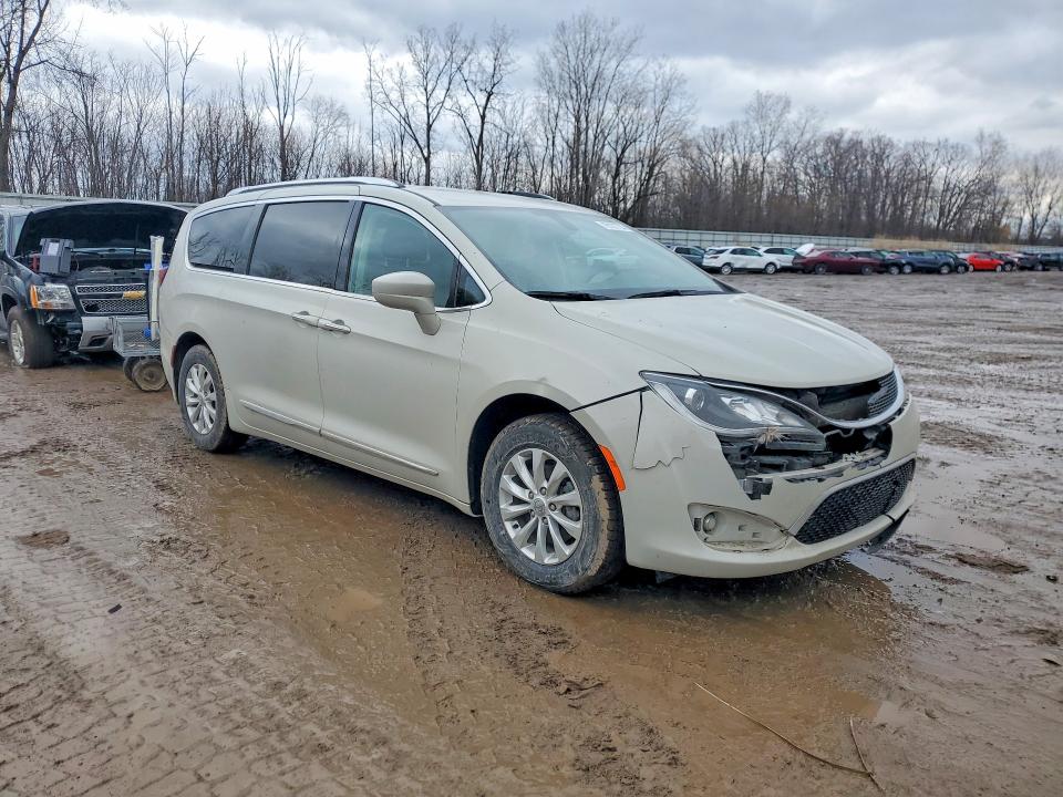 Продажа на аукционе авто 2019 Chrysler Pacifica, vin: 2C4RC1BG9KR609479, номер лота: 78137735