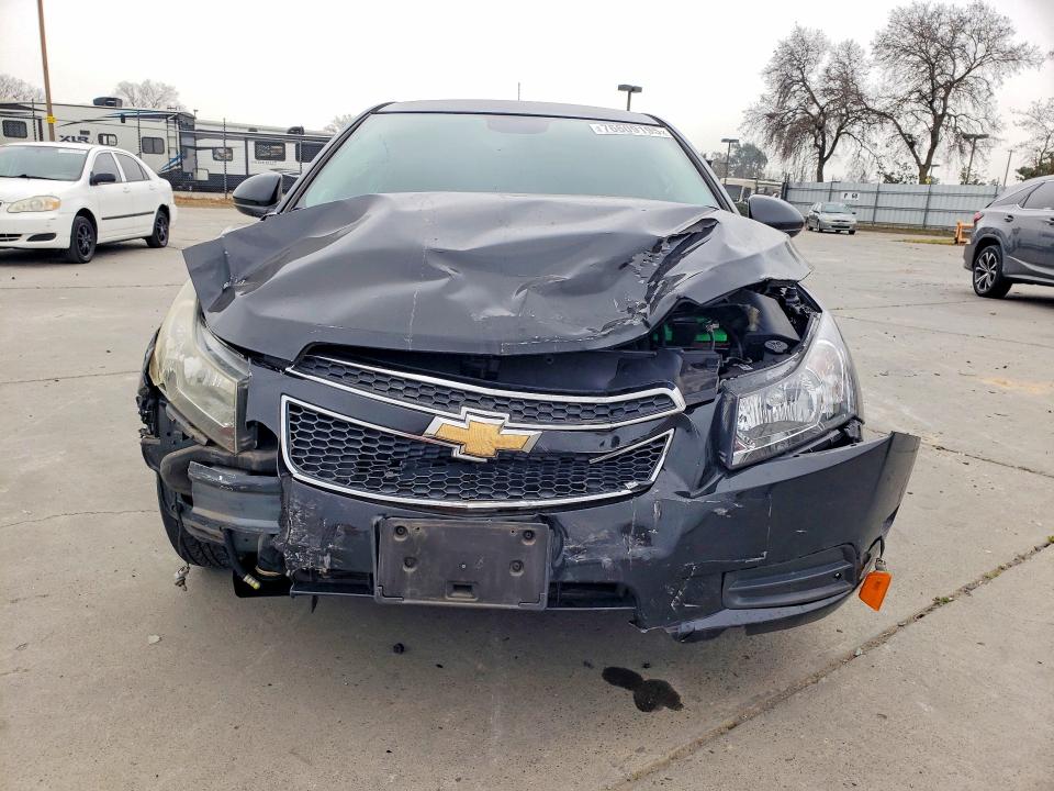 2014 Chevrolet Cruze მანქანა იყიდება აუქციონზე, vin: 1G1PC5SB8E7174729, აუქციონის ნომერი: 76609195