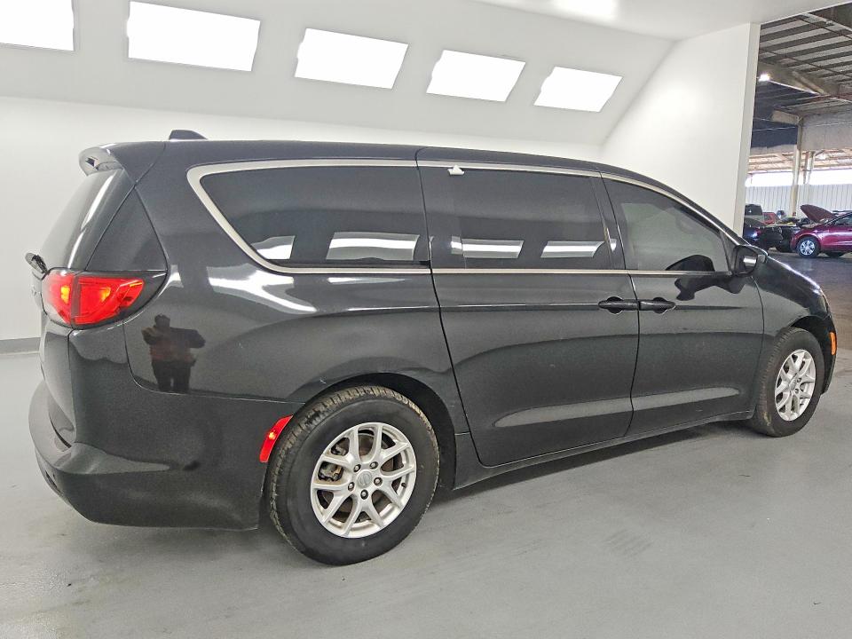 78720545 :رقم المزاد ، 2C4RC1DG9HR642875 vin ، 2017 Chrysler Pacifica مزاد بيع