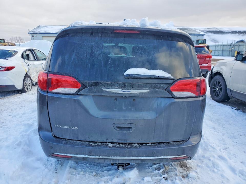 Продажа на аукционе авто 2018 Chrysler Pacifica, vin: 2C4RC1BG1JR252913, номер лота: 75811715