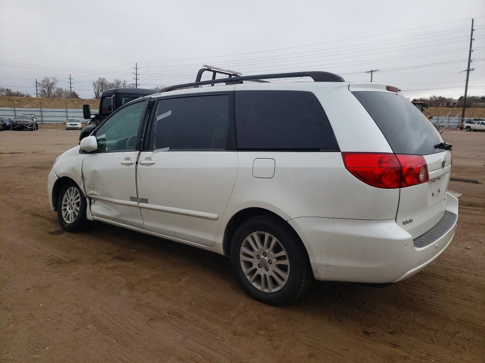Продажа на аукционе авто 2007 Toyota Sienna, vin: 5TDBK22C27S007674, номер лота: 78320235