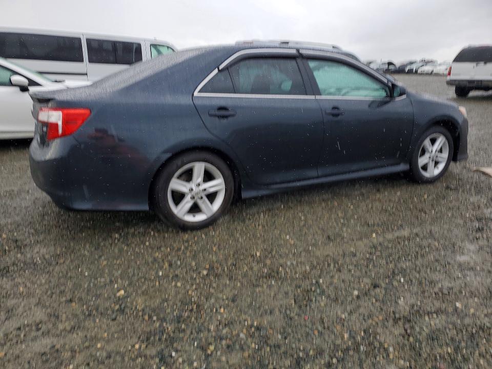 2014 Toyota Camry მანქანა იყიდება აუქციონზე, vin: 4T1BF1FK1EU445817, აუქციონის ნომერი: 77707965