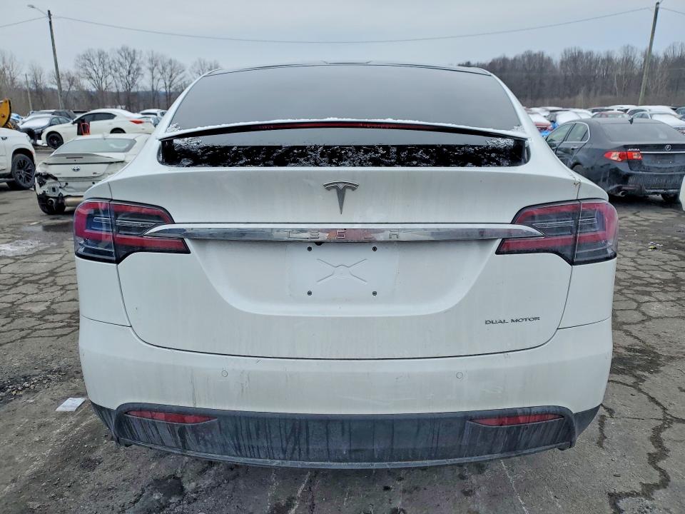 Продажа на аукционе авто 2019 Tesla Model X, vin: 5YJXCDE21KF196090, номер лота: 76147955