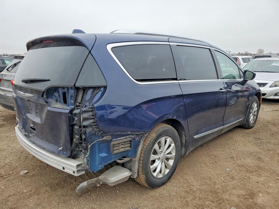 2018 Chrysler Pacifica მანქანა იყიდება აუქციონზე, vin: 2C4RC1BG0JR121794, აუქციონის ნომერი: 77806045