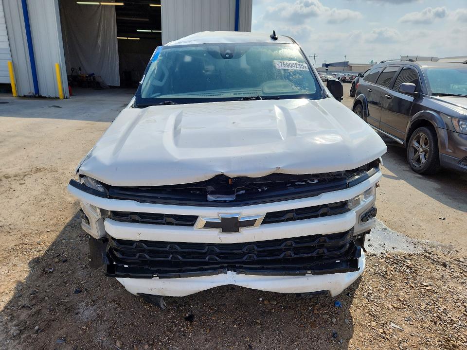 2024 Chevrolet Silverado მანქანა იყიდება აუქციონზე, vin: 2GCUDEEDXR1169748, აუქციონის ნომერი: 76904215