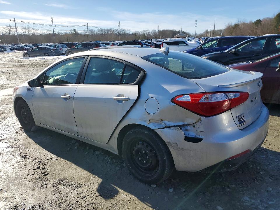 77355385 :رقم المزاد ، KNAFK4A68F5287417 vin ، 2015 Kia Forte مزاد بيع
