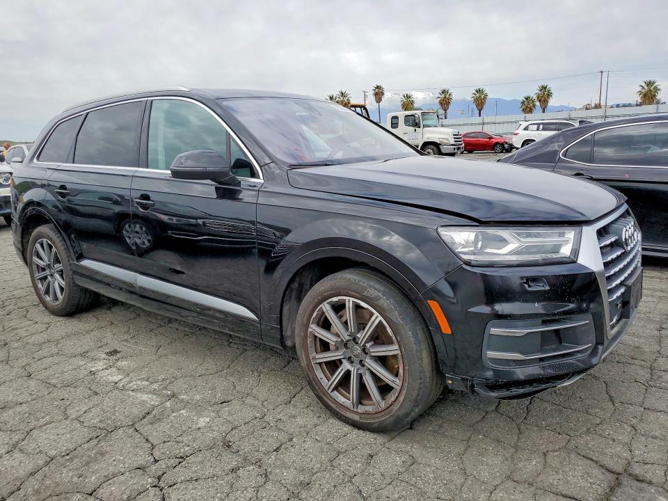 78300665 :رقم المزاد ، WA1LHAF71JD039894 vin ، 2018 Audi Q7 مزاد بيع