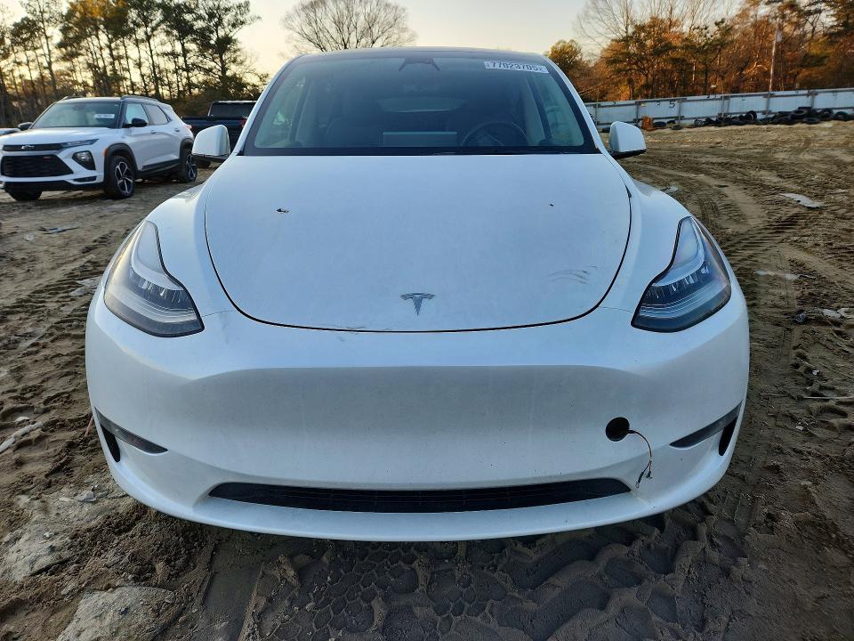 2023 Tesla Model Y მანქანა იყიდება აუქციონზე, vin: 7SAYGDEEXPA128638, აუქციონის ნომერი: 77023705