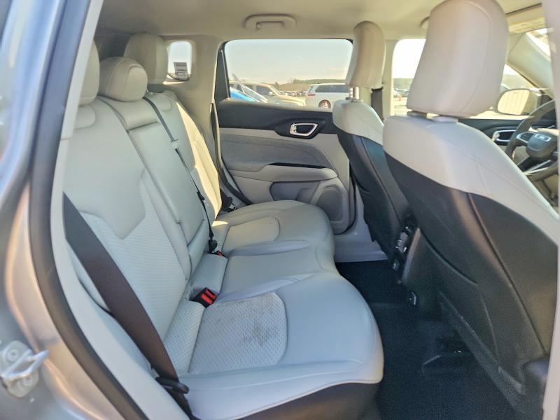76691255 :رقم المزاد ، 3C4NJDBBXNT118754 vin ، 2022 Jeep Compass مزاد بيع