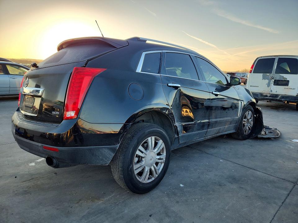 75688545 :رقم المزاد ، 3GYFNBE39ES678170 vin ، 2014 Cadillac Srx مزاد بيع