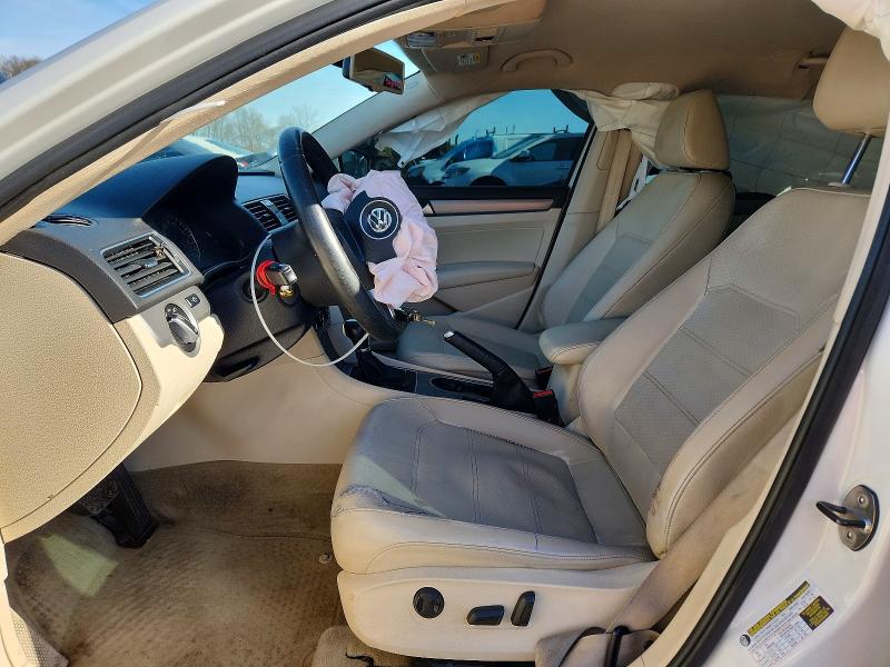 Продажа на аукционе авто 2014 Volkswagen Passat, vin: 1VWBT7A37EC088159, номер лота: 76800935