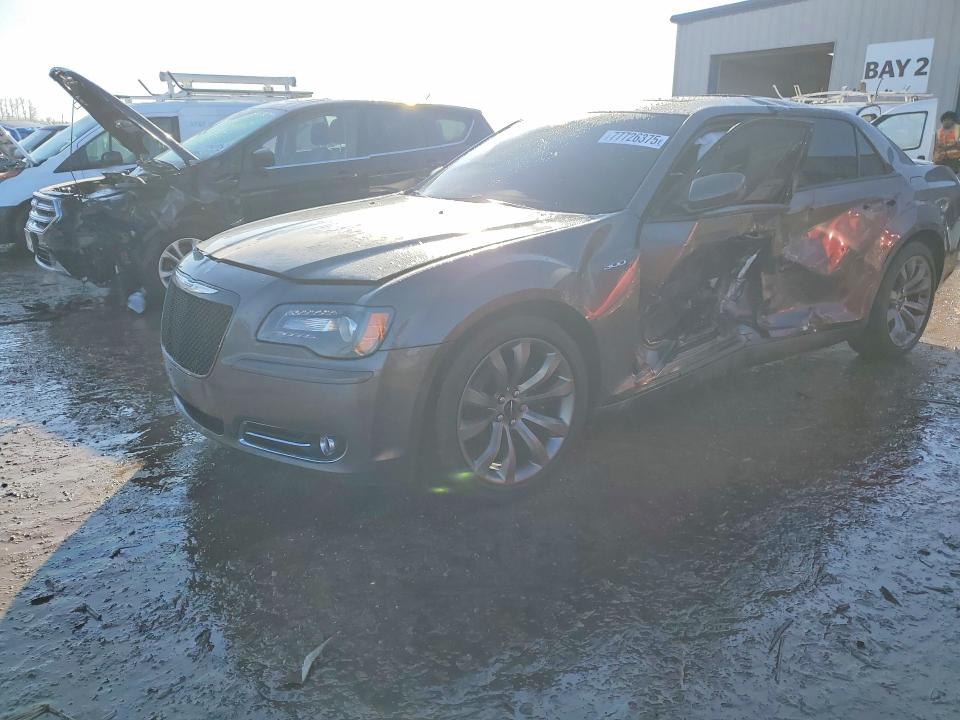 77726375 :رقم المزاد ، 2C3CCABG0EH231041 vin ، 2014 Chrysler 300 مزاد بيع