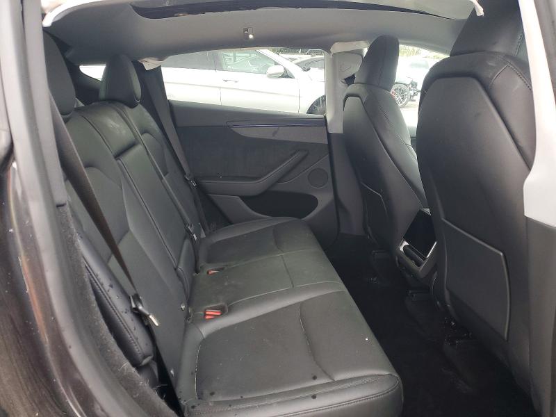 76236235 :رقم المزاد ، 7SAYGDED1TF396076 vin ، 2026 Tesla Model Y مزاد بيع
