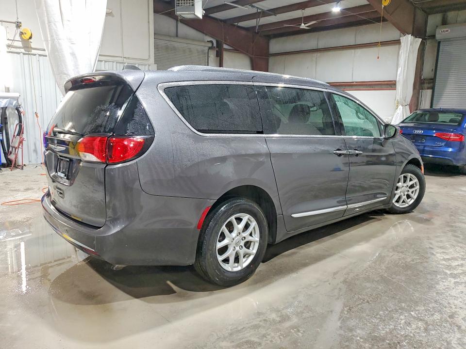 Продажа на аукционе авто 2020 Chrysler Pacifica, vin: 2C4RC1BG3LR268842, номер лота: 77854545