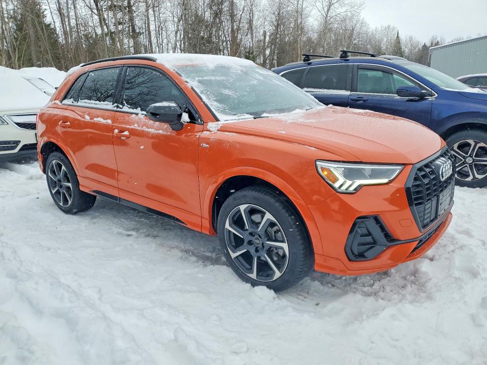 76350875 :رقم المزاد ، WA1EECF37R1035078 vin ، 2024 Audi Q3 مزاد بيع