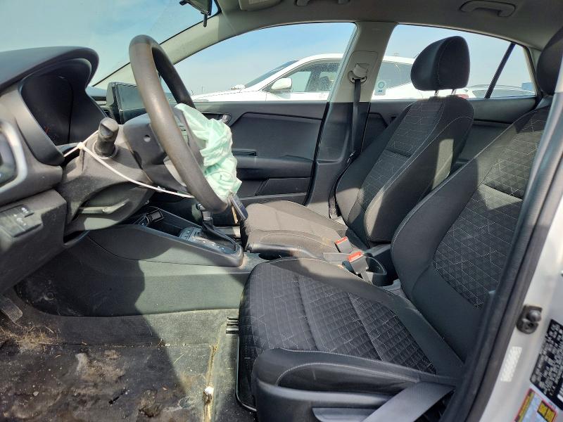 77526345 :رقم المزاد ، 3KPA24AD5ME386578 vin ، 2021 Kia Rio مزاد بيع
