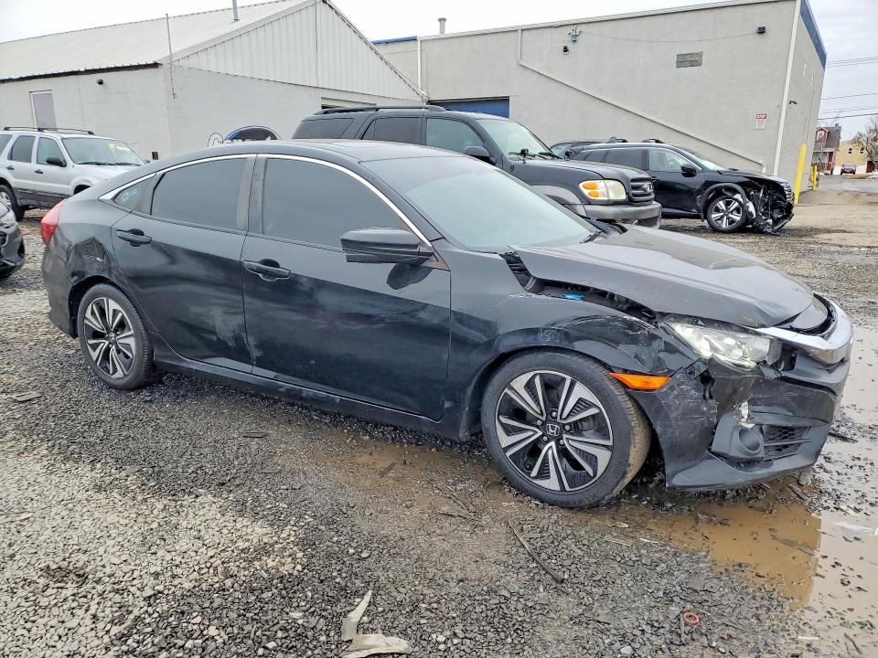Продажа на аукционе авто 2016 Honda Civic, vin: 2HGFC1F75GH647318, номер лота: 51022256