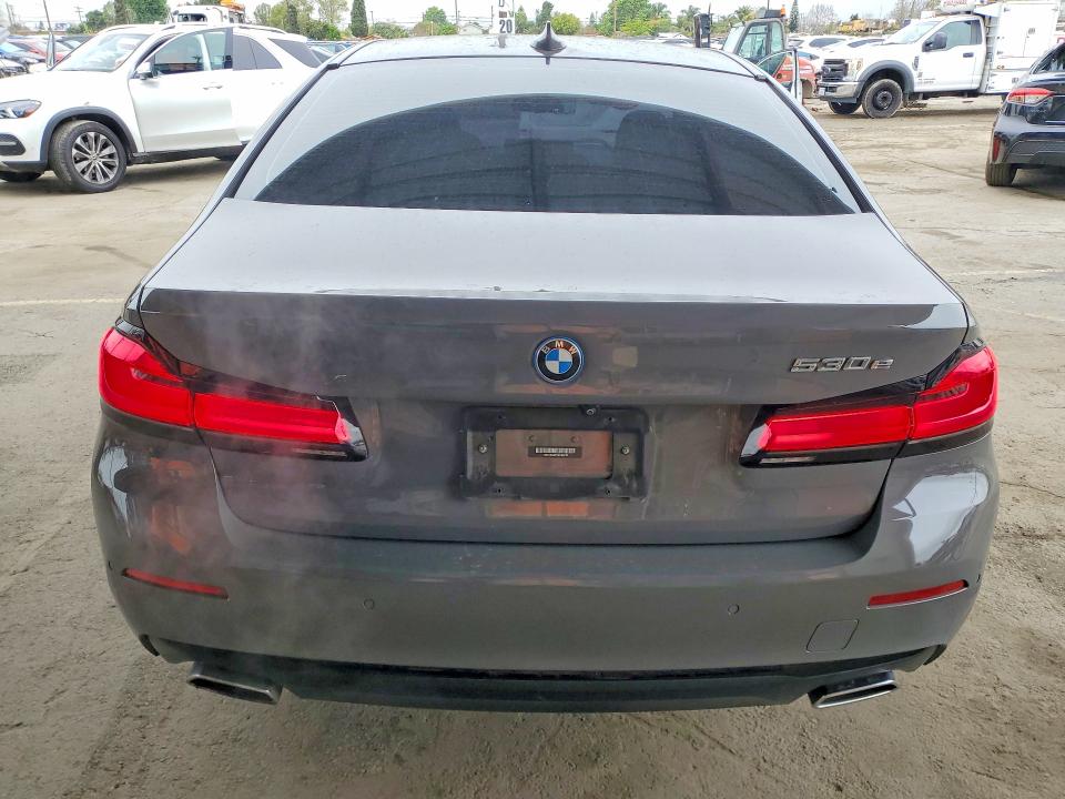 77373465 :رقم المزاد ، WBA13AG01NCJ96735 vin ، 2022 Bmw 530e مزاد بيع