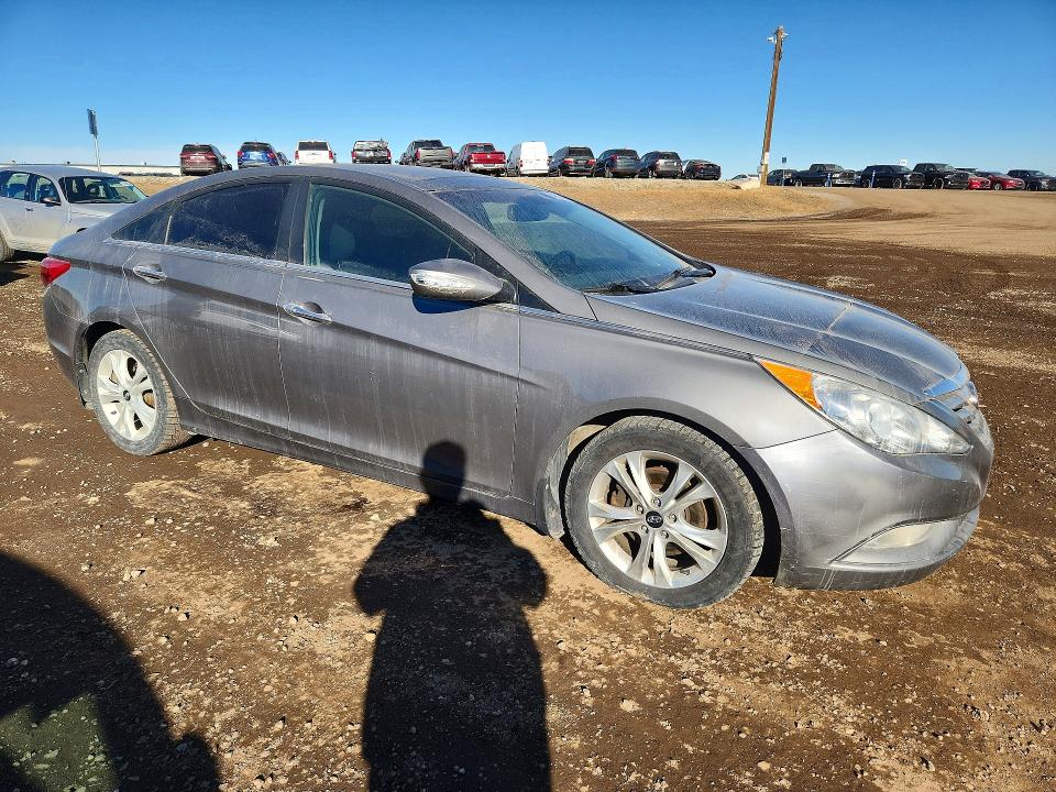 76952155 :رقم المزاد ، 5NPEC4AC0DH604850 vin ، 2013 Hyundai Sonata مزاد بيع