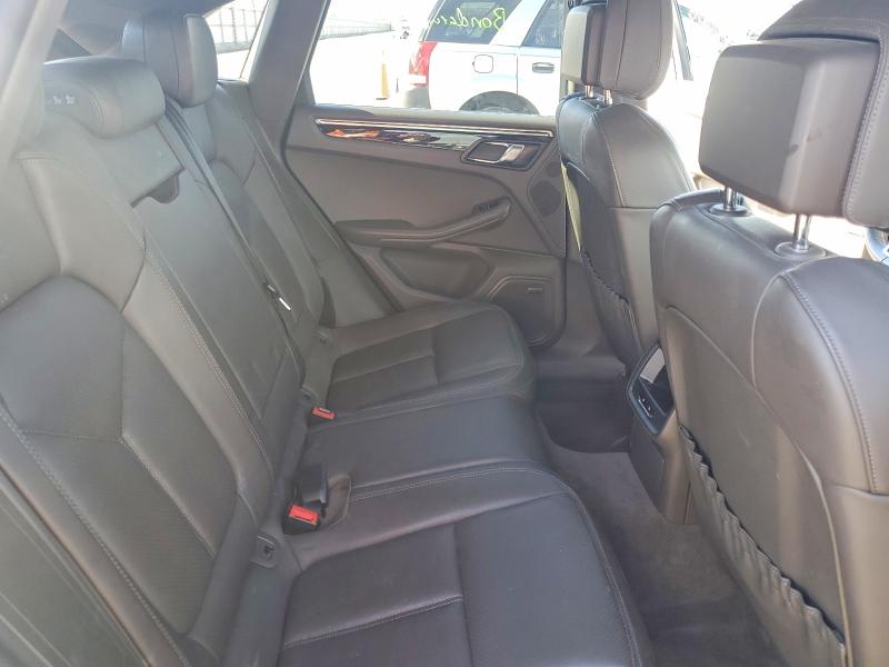 77730595 :رقم المزاد ، WP1AB2A54FLB68489 vin ، 2015 Porsche Macan مزاد بيع