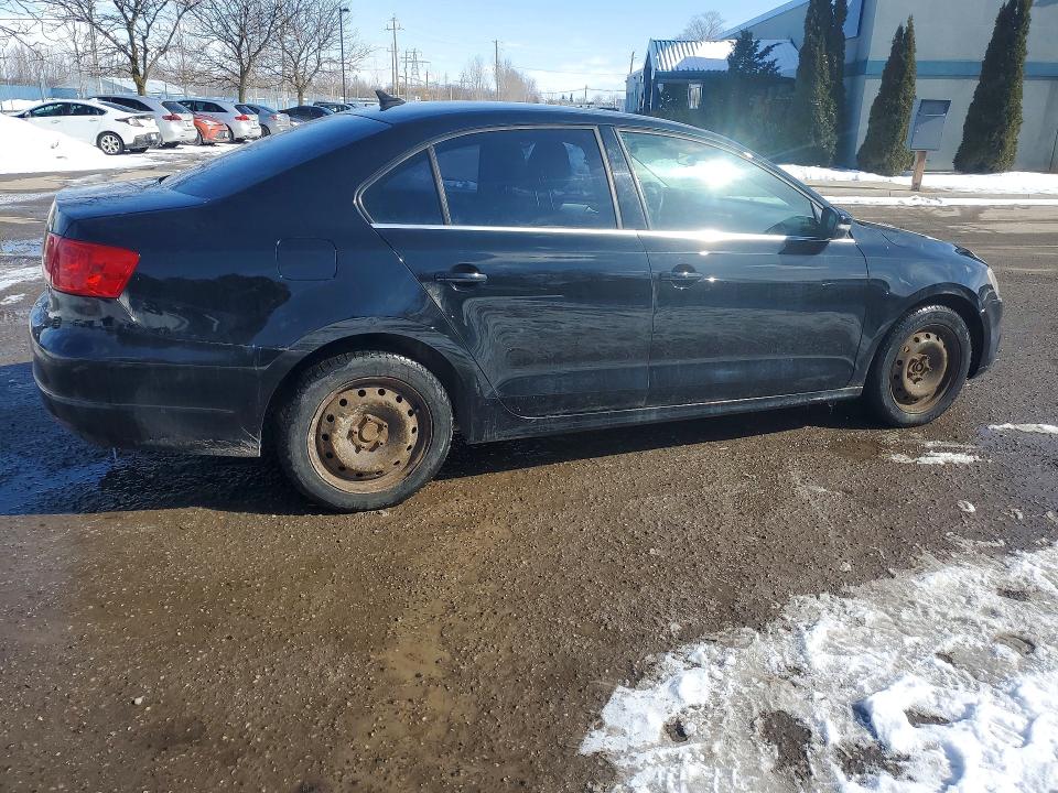 78445215 :رقم المزاد ، 3VWGX7AJ7DM243833 vin ، 2013 Volkswagen Jetta مزاد بيع