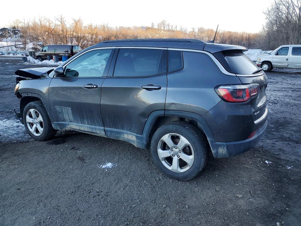 77421775 :رقم المزاد ، 3C4NJDBB8KT786659 vin ، 2019 Jeep Compass مزاد بيع