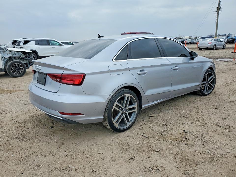 Продажа на аукционе авто 2019 Audi A3, vin: WAUAUGFF0K1014679, номер лота: 78340005