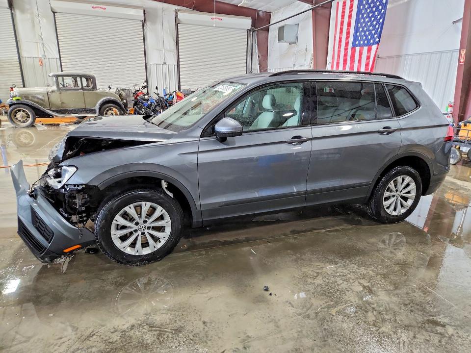 75473105 :رقم المزاد ، 3VV0B7AX5LM067615 vin ، 2020 Volkswagen Tiguan مزاد بيع