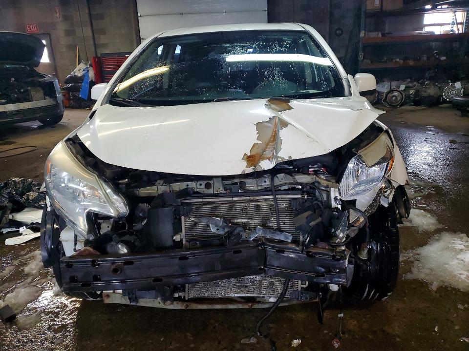 2014 Nissan Versa Note მანქანა იყიდება აუქციონზე, vin: 3N1CE2CPXEL360151, აუქციონის ნომერი: 77793445