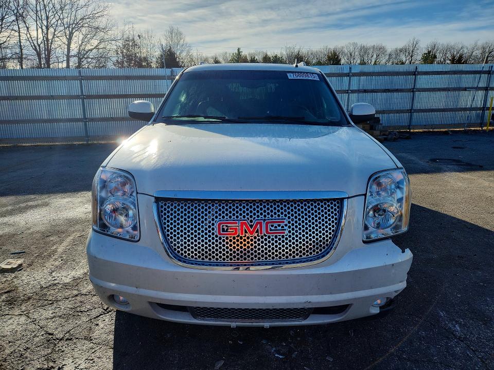 Продажа на аукционе авто 2014 Gmc Yukon Xl, vin: 1GKS2MEF7ER239124, номер лота: 76809815
