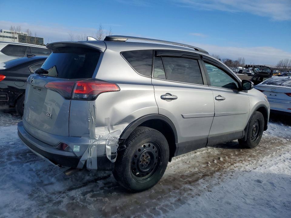 2017 Toyota Rav4 მანქანა იყიდება აუქციონზე, vin: 2T3RFREV3HW690624, აუქციონის ნომერი: 78842515