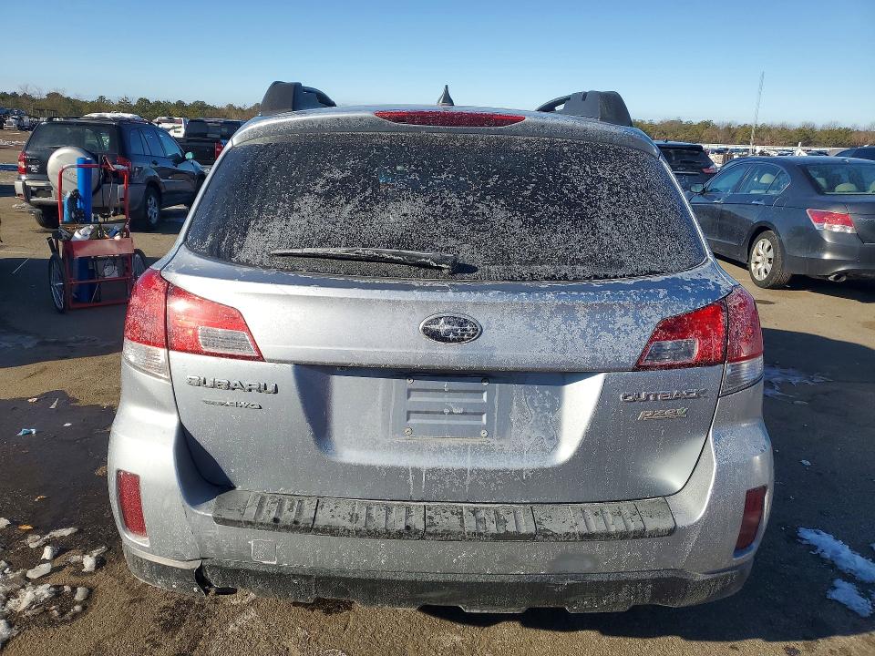 2014 Subaru Outback მანქანა იყიდება აუქციონზე, vin: 4S4BRBEC1E3295110, აუქციონის ნომერი: 73946725