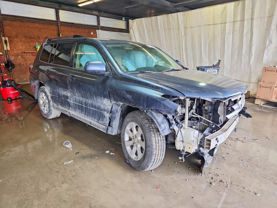 Продажа на аукционе авто 2013 Toyota Highlander, vin: 5TDBK3EH2DS270577, номер лота: 77905275