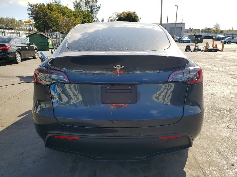 Продажа на аукционе авто 2024 Tesla Model Y, vin: 7SAYGDED5RA305963, номер лота: 78495895