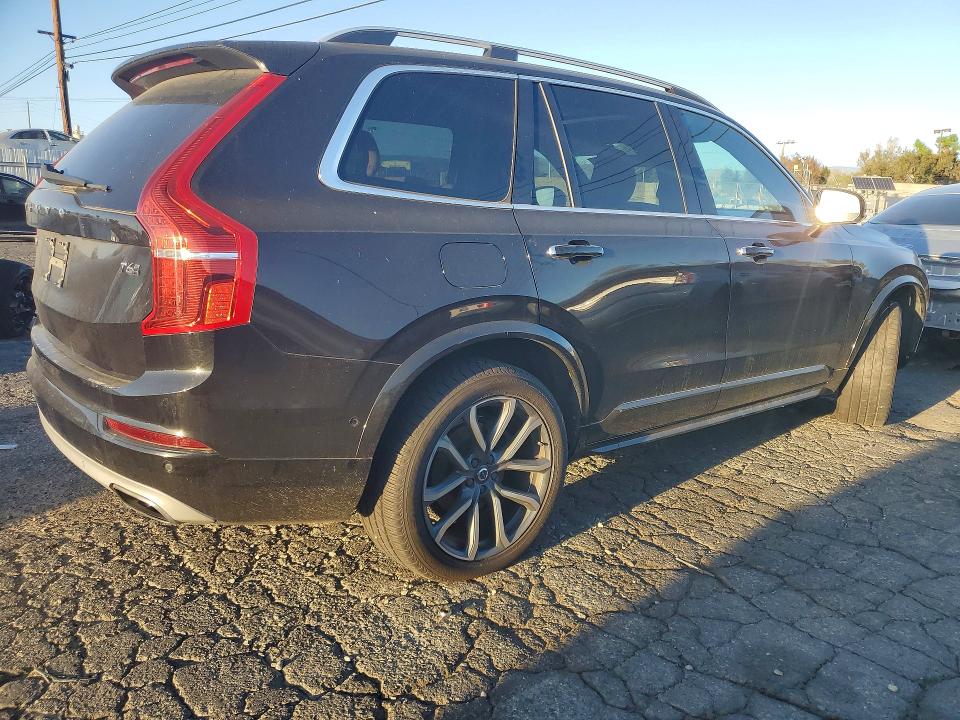 2018 Volvo Xc90 T6 მანქანა იყიდება აუქციონზე, vin: YV4A22PK2J1368996, აუქციონის ნომერი: 75869195