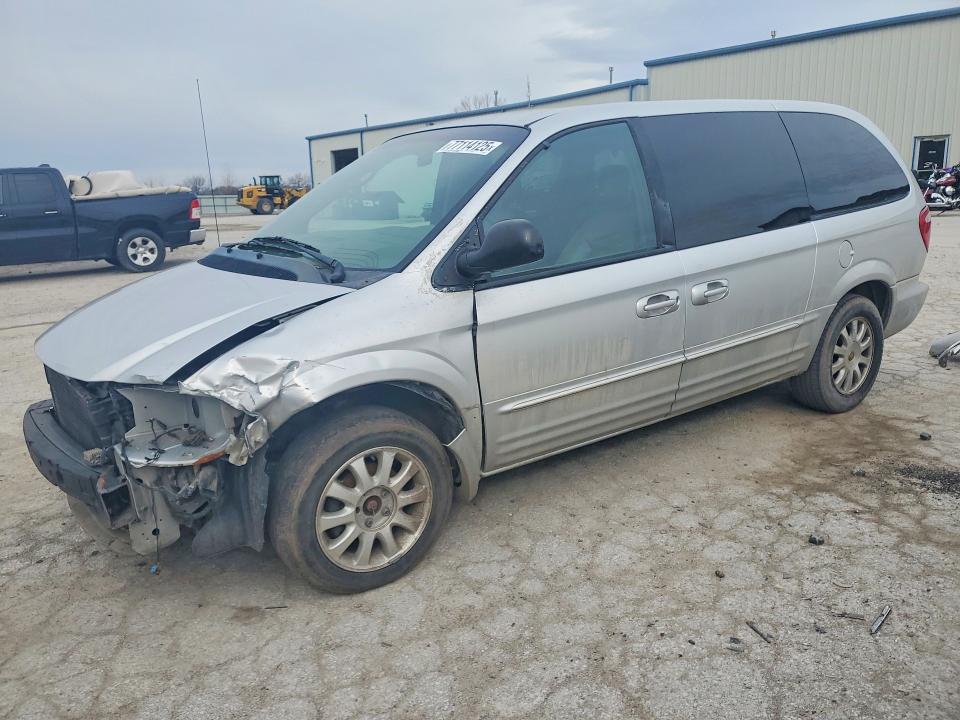 77114125 :رقم المزاد ، 2C8GP54L42R798652 vin ، 2002 Chrysler Town & Country مزاد بيع