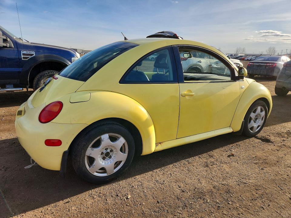 76734135 :رقم المزاد ، 3VWCA21C3XM452916 vin ، 1999 Volkswagen New Beetle مزاد بيع