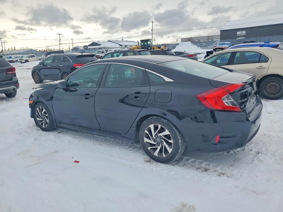 Aukcja sprzedaży 2018 Honda Civic, vin: 2HGFC2F62JH017275, numer aukcji: 77307225