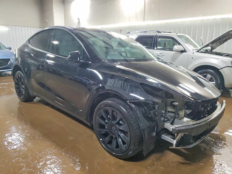 Продажа на аукционе авто 2022 Tesla Model Y, vin: 7SAYGDEE1NF533433, номер лота: 76020805