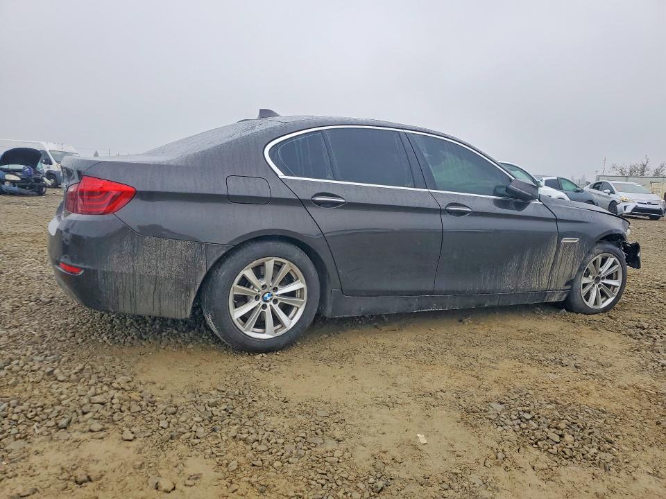 77422695 :رقم المزاد ، WBA5A5C5XGG349978 vin ، 2016 Bmw 528 مزاد بيع