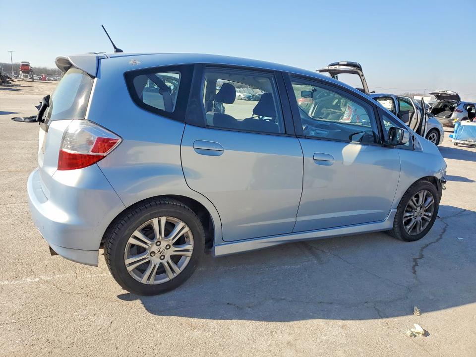 76327175 :رقم المزاد ، JHMGE8H42AC024692 vin ، 2010 Honda Fit مزاد بيع
